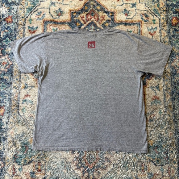 Vintage Nike Northern Illinois Basketball T-shirt Size XL - Picture 2 of 5